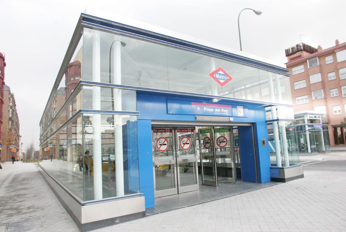 Independent Room Close To Ifema Y Aeropuertob Madrid Exterior photo